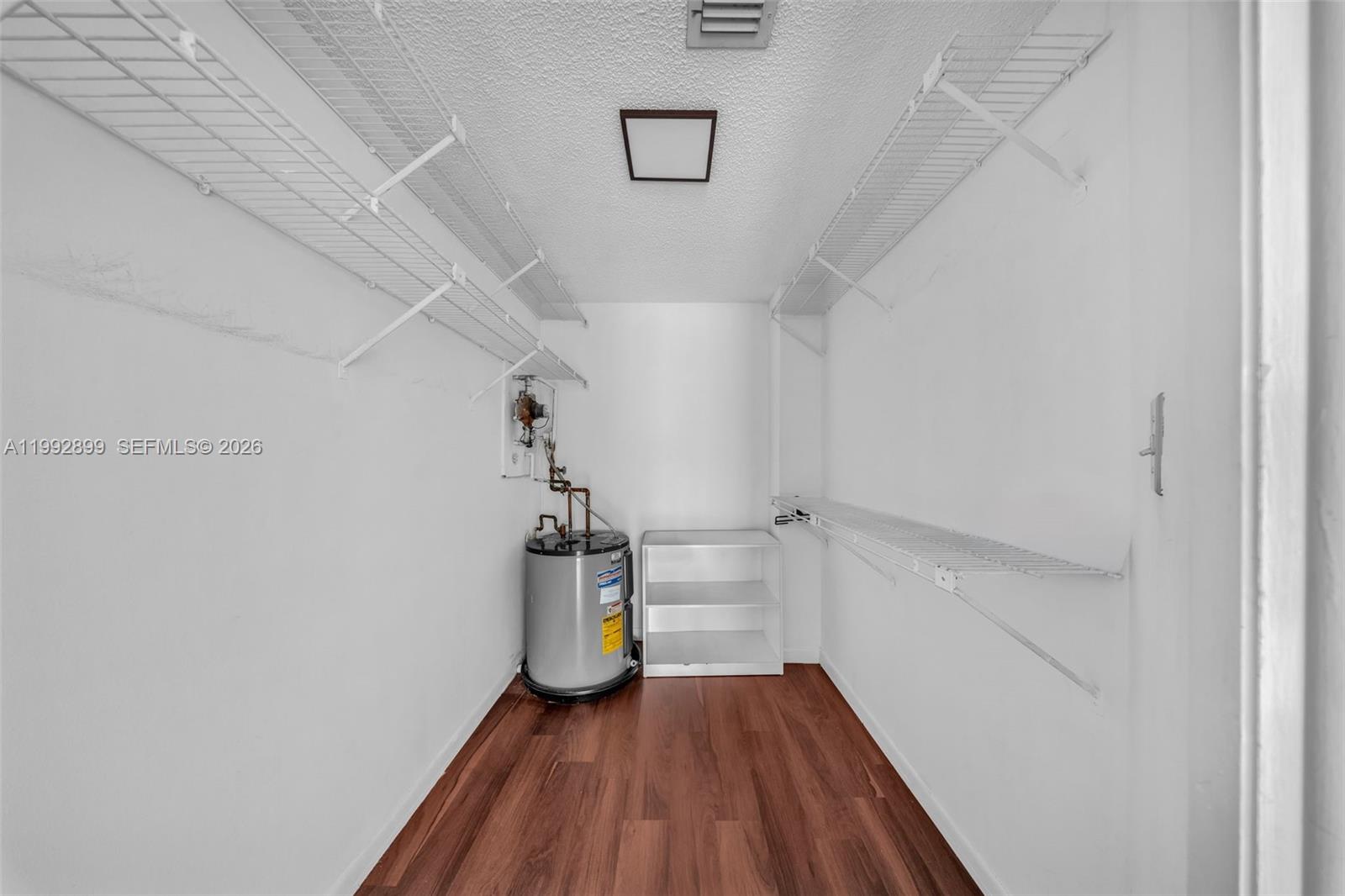 8290 Lake Dr #514 Doral, FL 33166