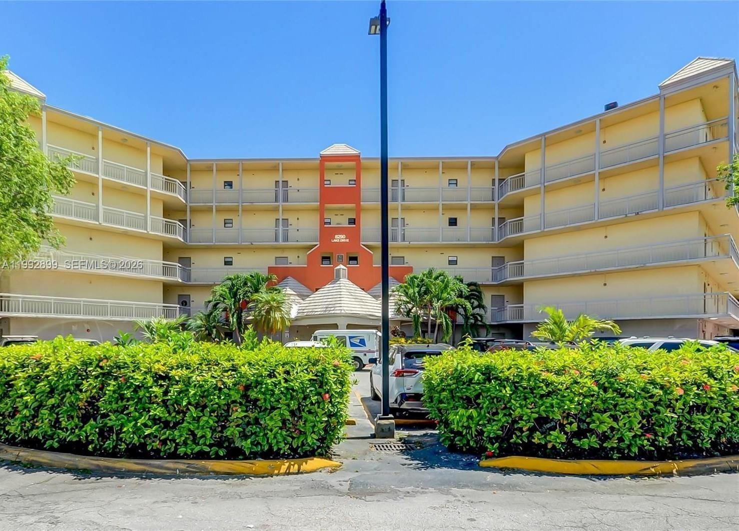 8290 Lake Dr #514 Doral, FL 33166