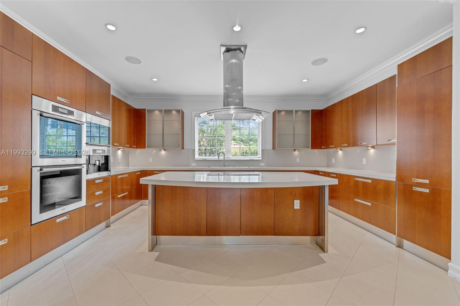 797 Ridgewood Rd #. Key Biscayne, FL 33149