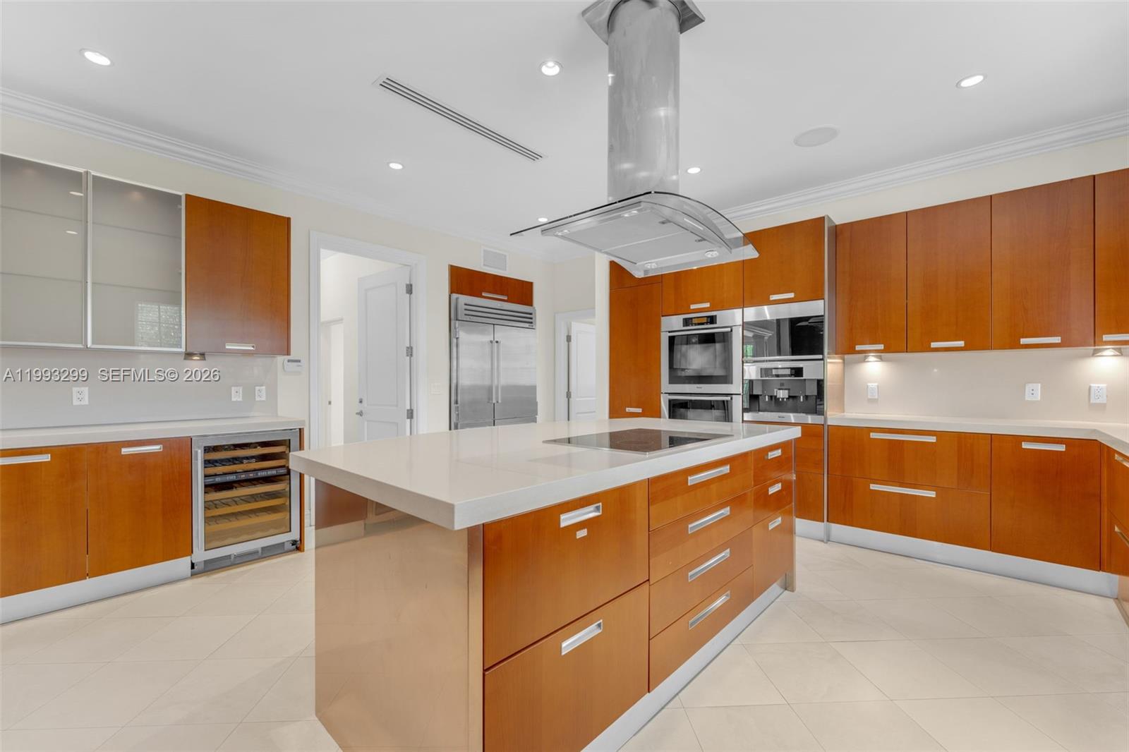 797 Ridgewood Rd #. Key Biscayne, FL 33149