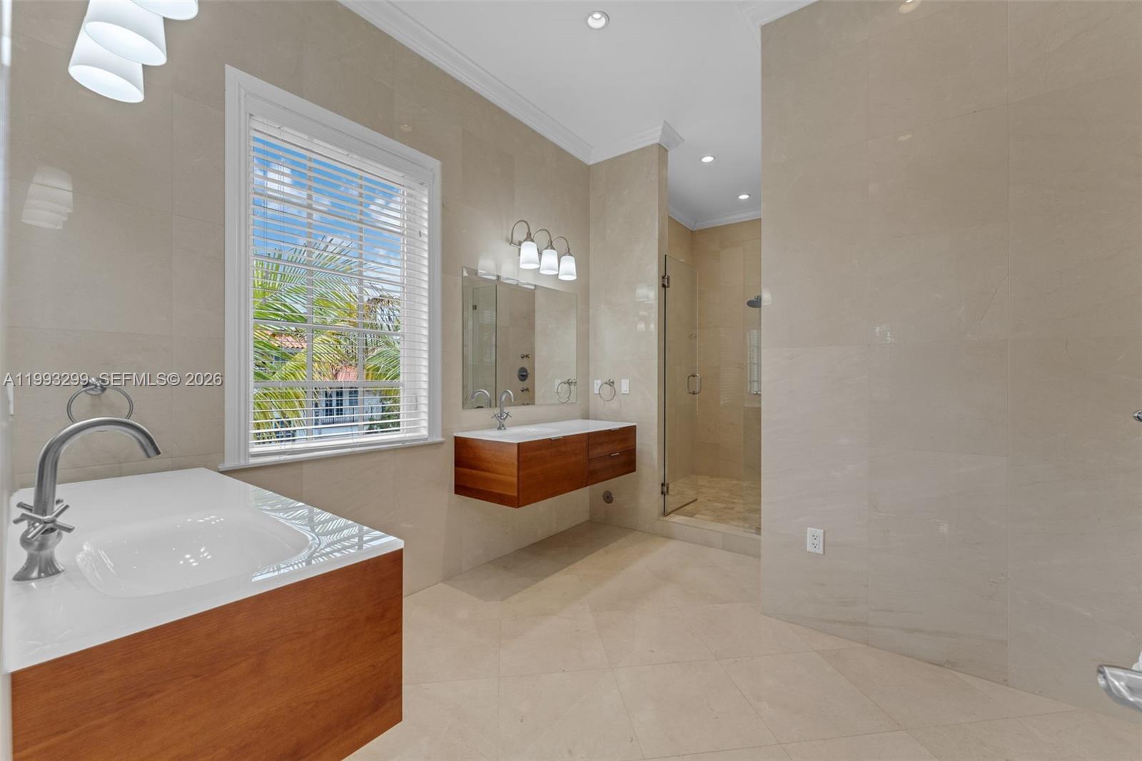 797 Ridgewood Rd #. Key Biscayne, FL 33149