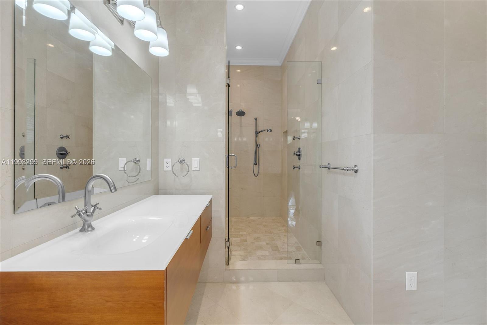 797 Ridgewood Rd #. Key Biscayne, FL 33149