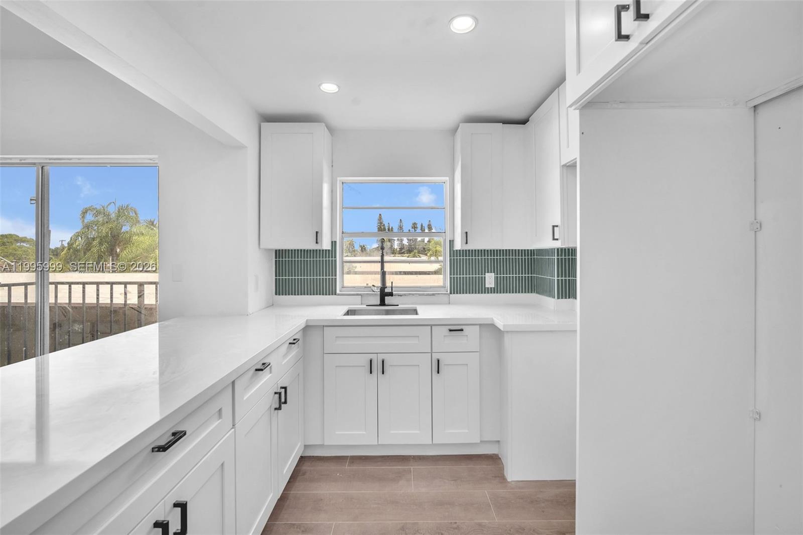 1960 Marseille Dr #304