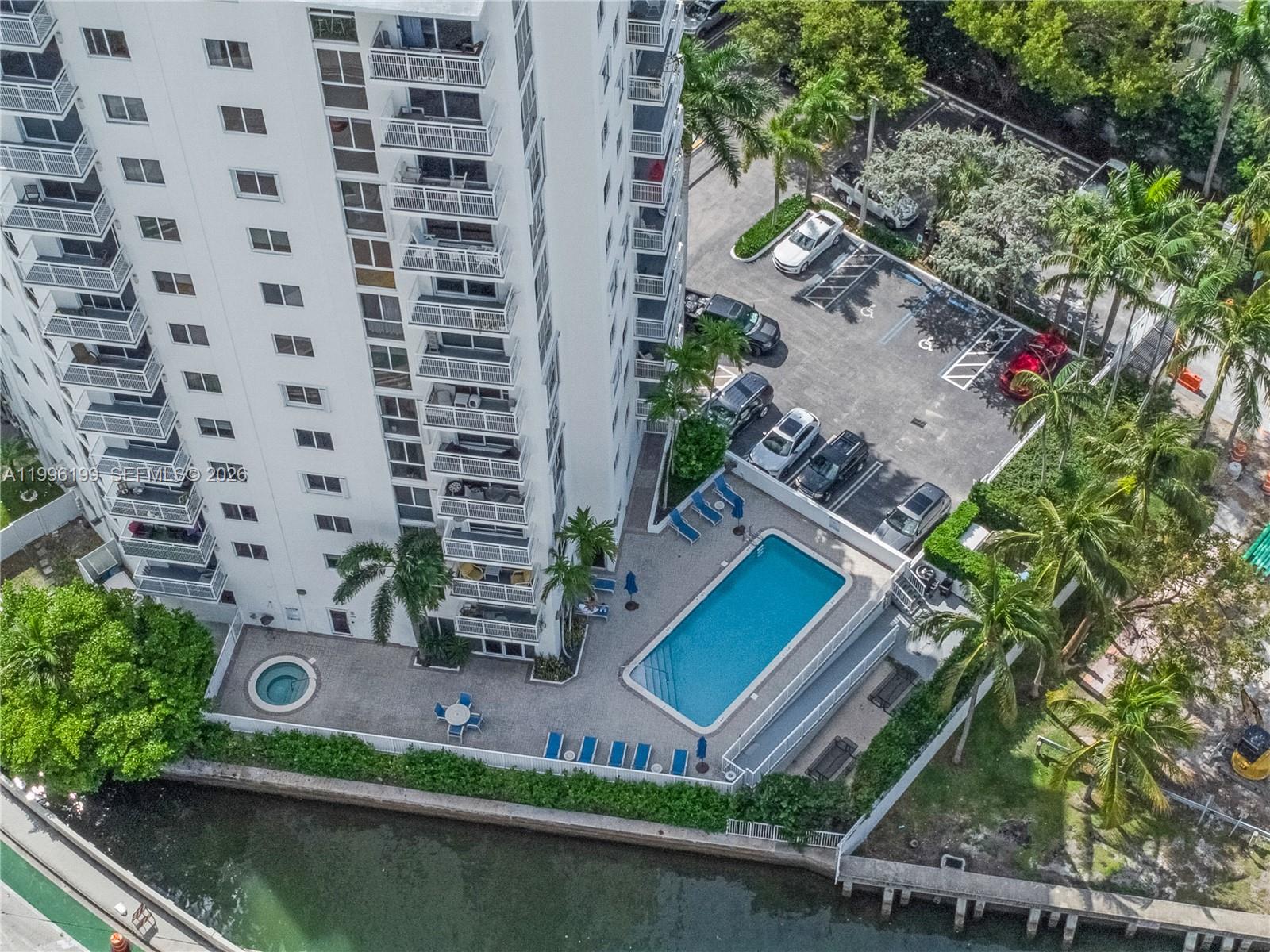 1688 West Ave #408 Miami Beach, FL 33139