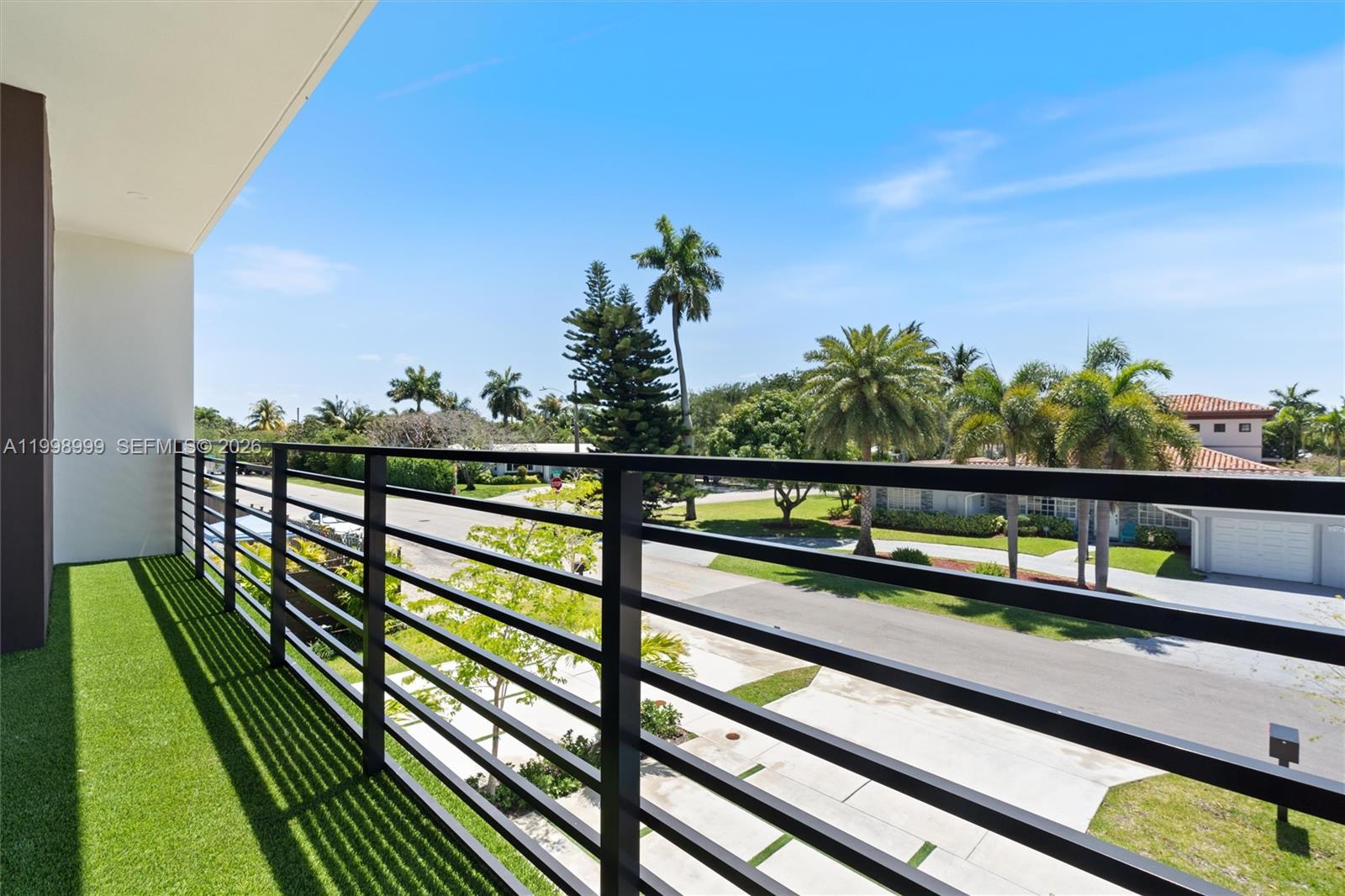 2431 NE 18th St Fort Lauderdale, FL 33305