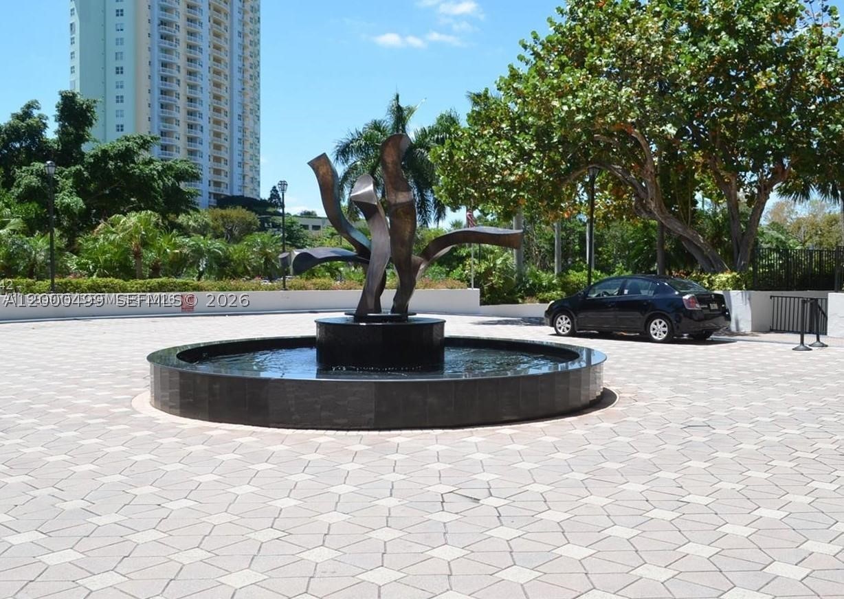 image Brickell Bay Club31