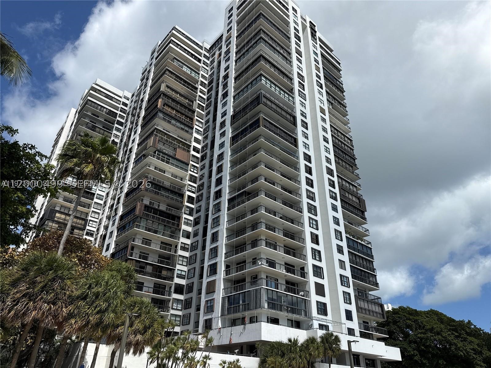 image Brickell Bay Club34