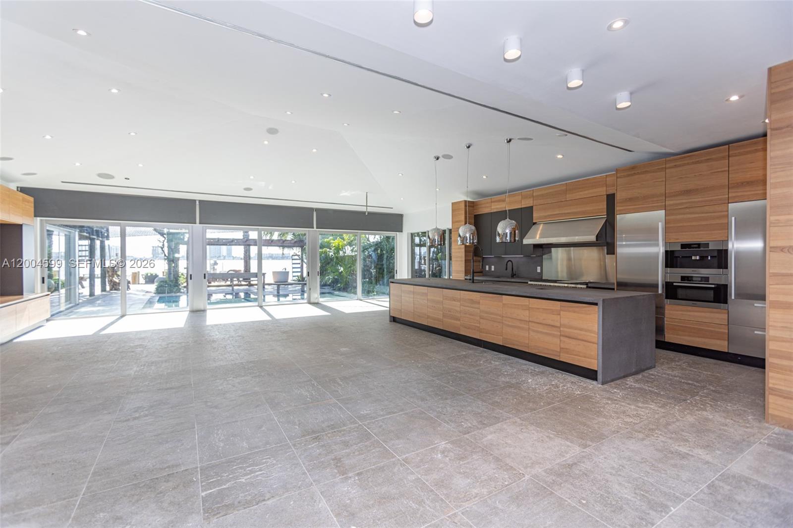 2440 N Shore Ter Miami Beach, FL 33141