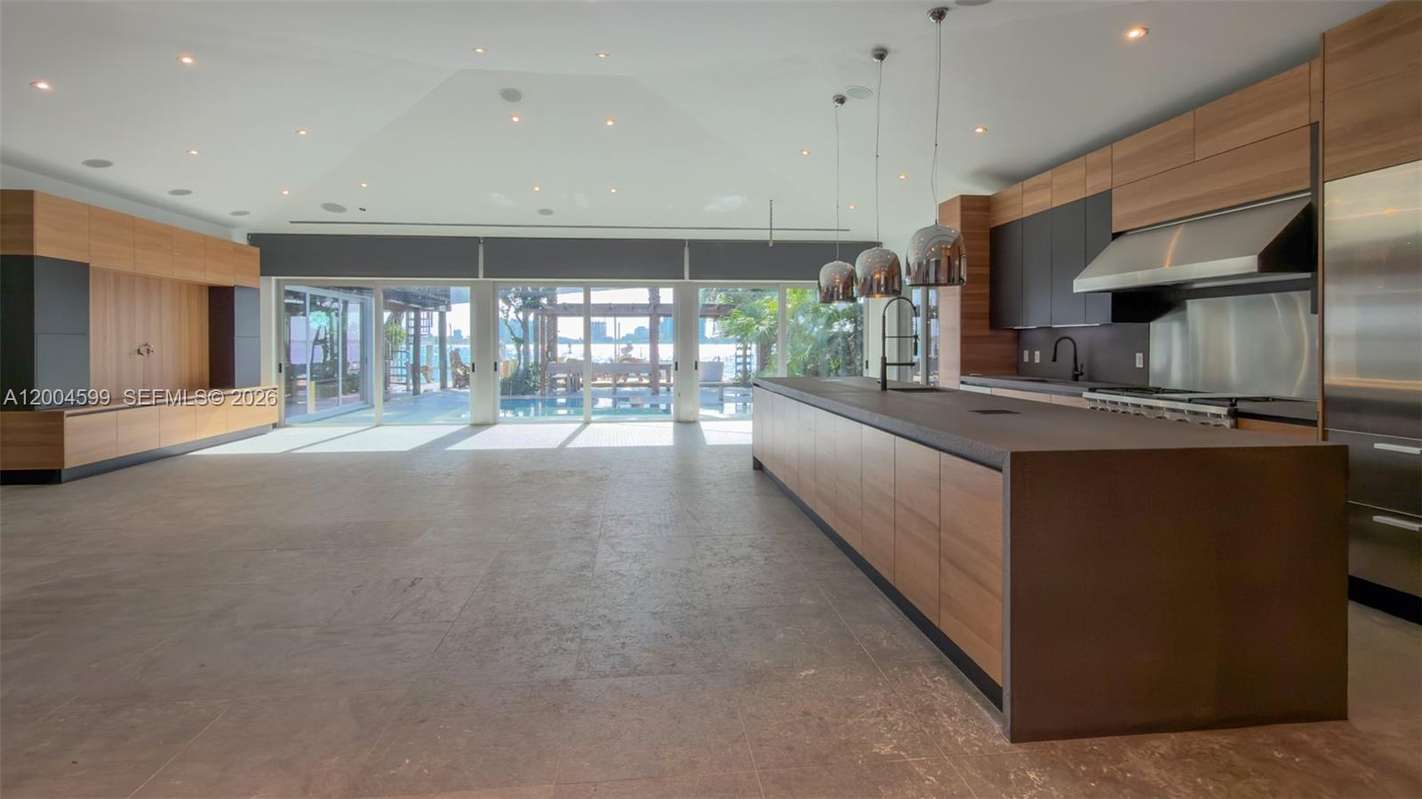 2440 N Shore Ter Miami Beach, FL 33141