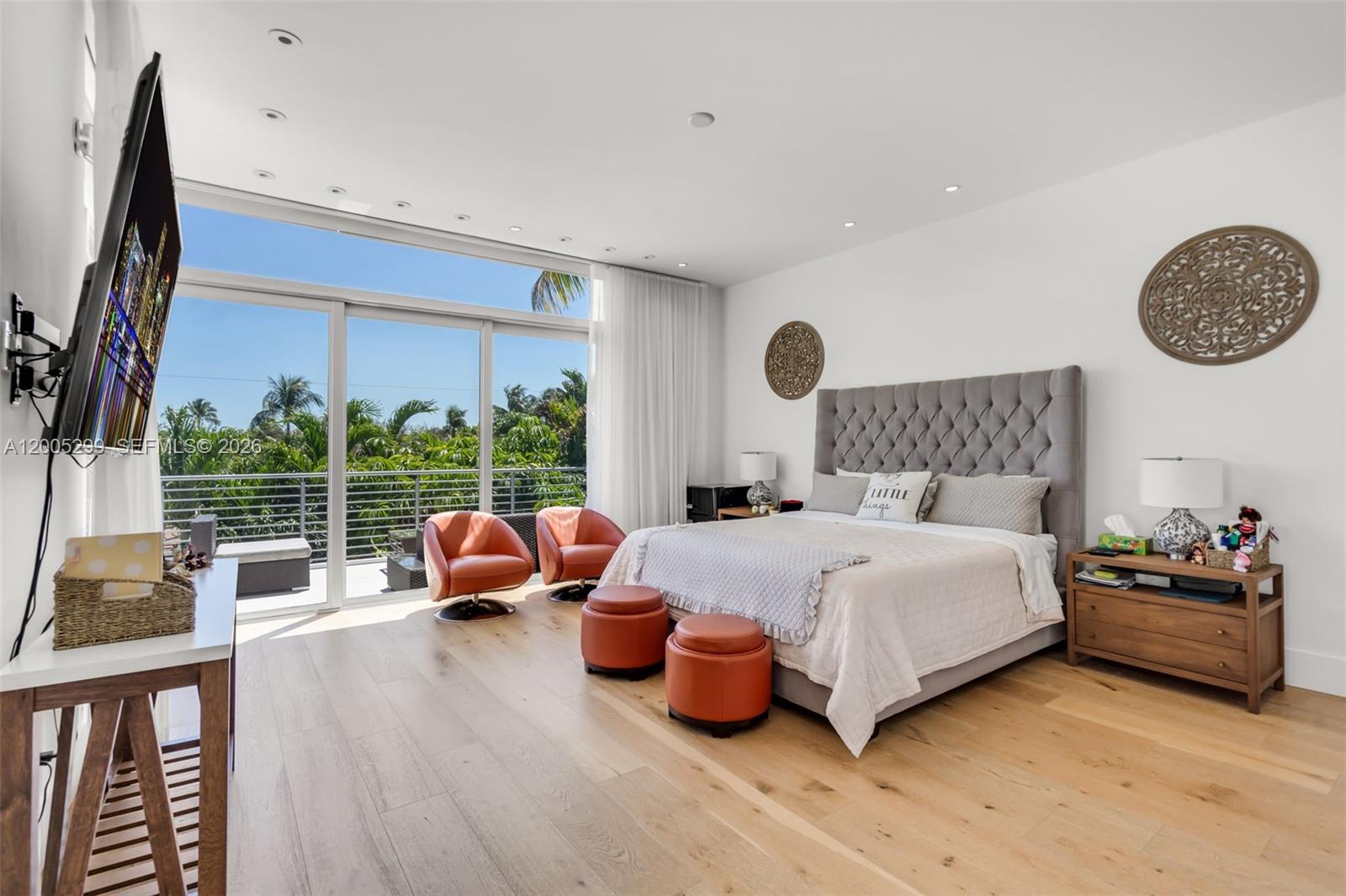 230 W Mcintyre St Key Biscayne, FL 33149