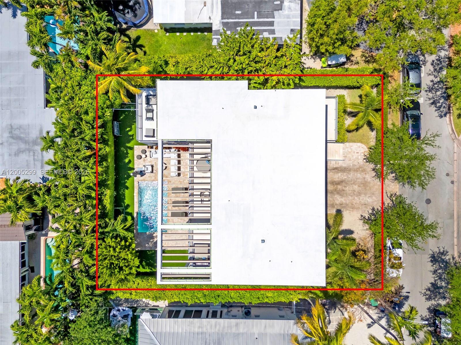 230 W Mcintyre St Key Biscayne, FL 33149