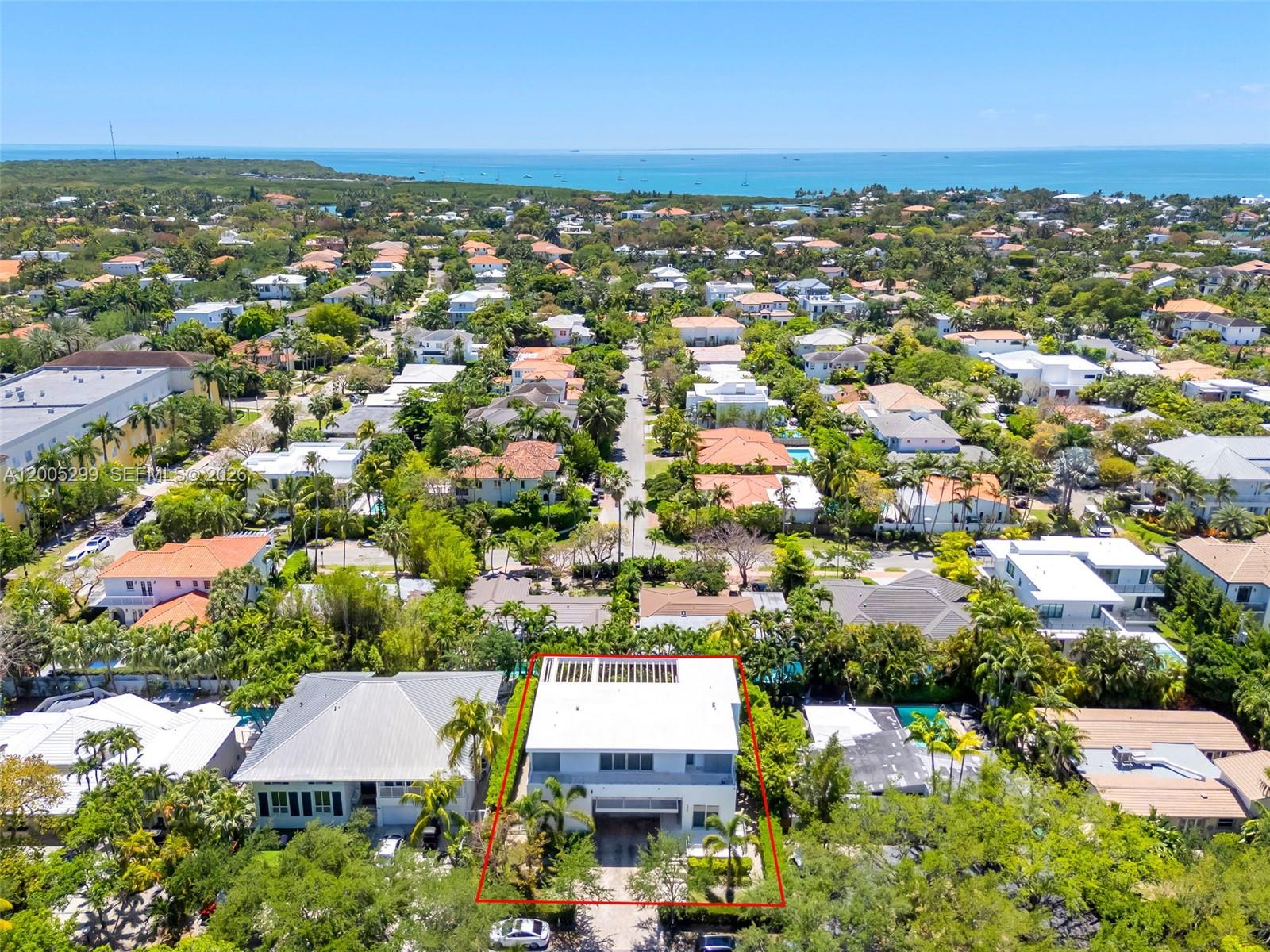 230 W Mcintyre St Key Biscayne, FL 33149