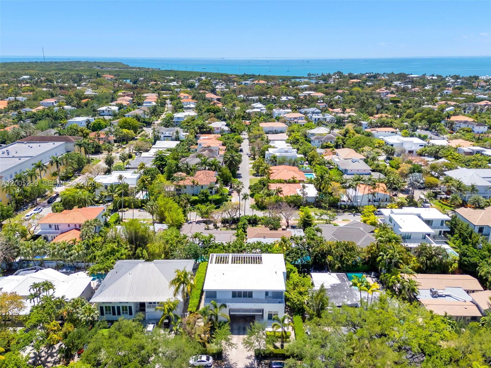 230 W Mcintyre St Key Biscayne, FL 33149