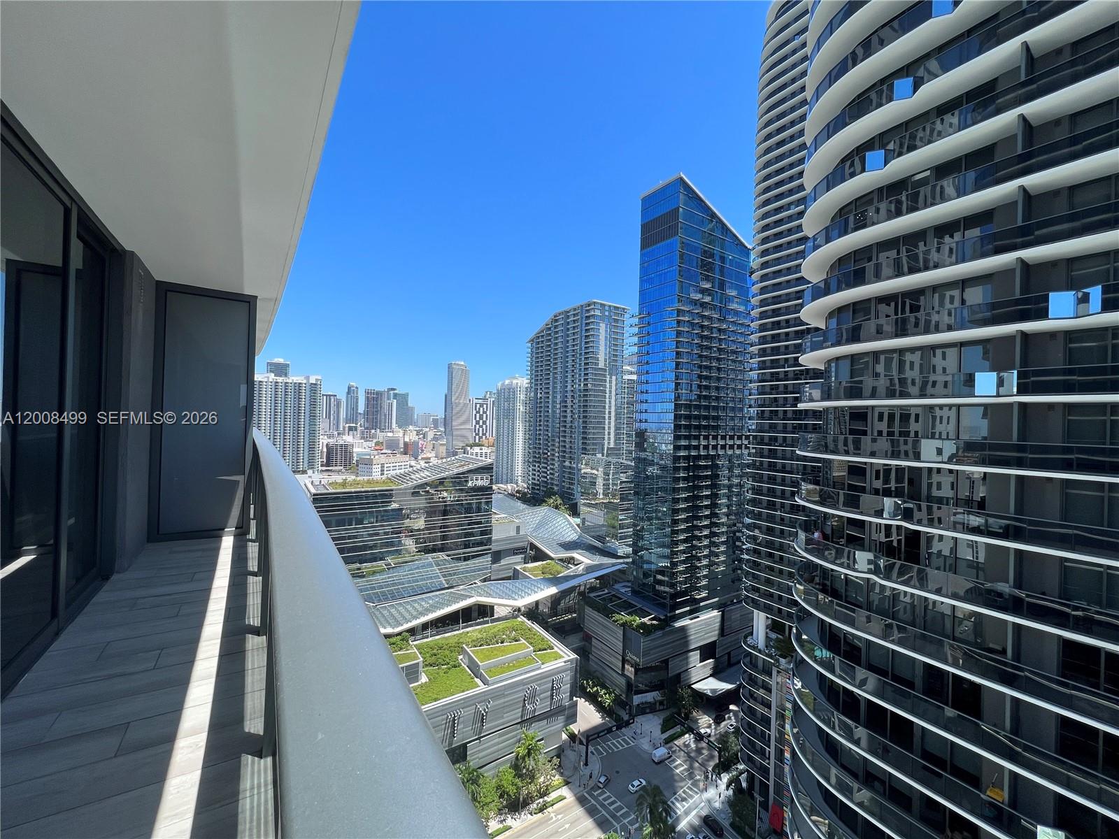 image Brickell Heights West16