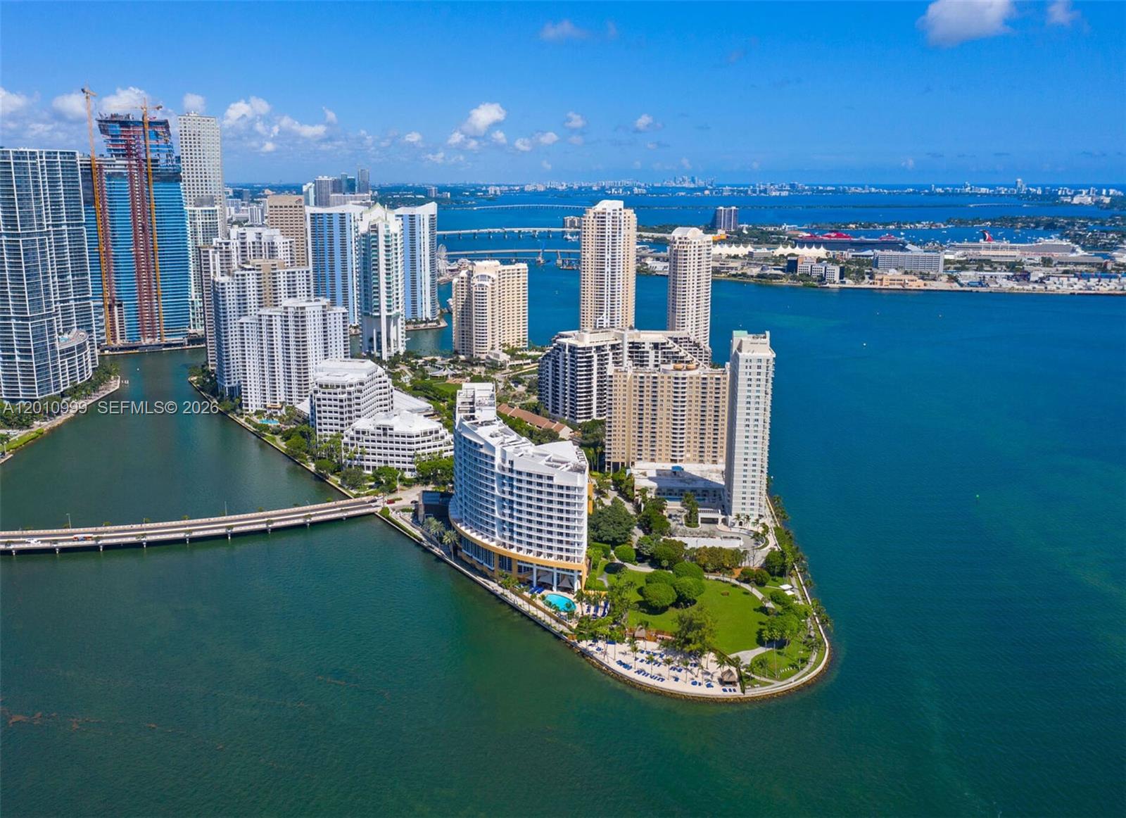 701 Brickell Key Blvd #910