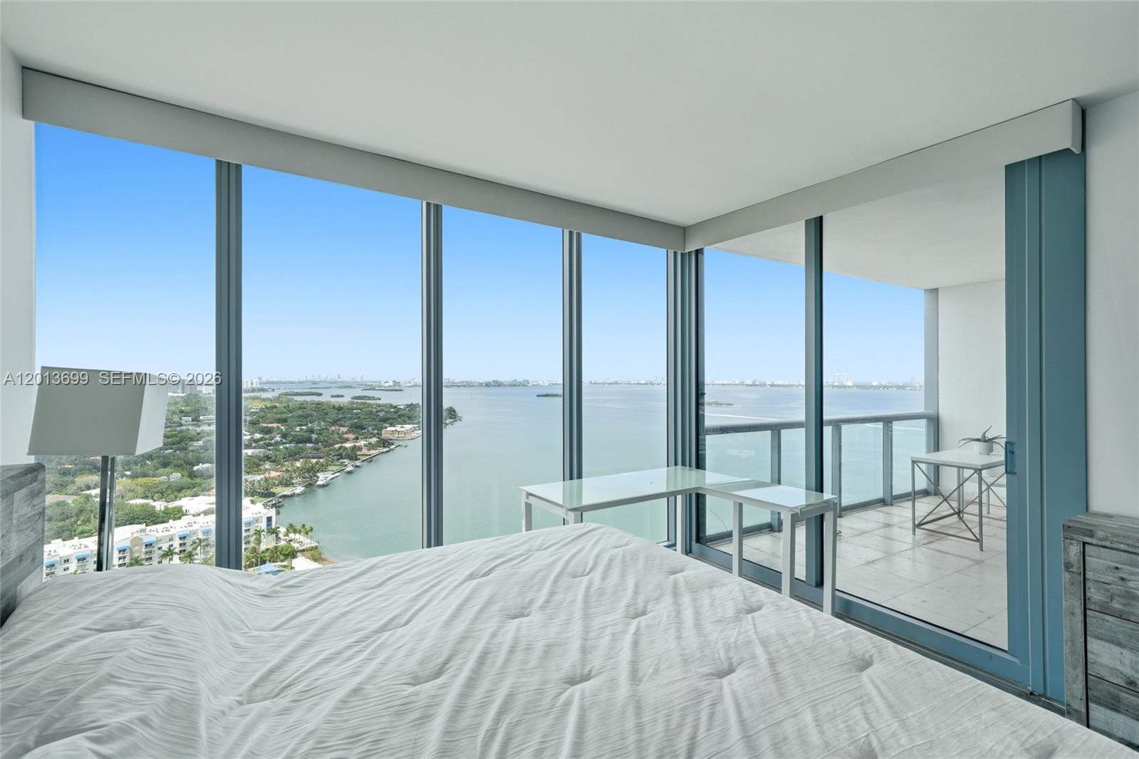 image Blue on the Bay14