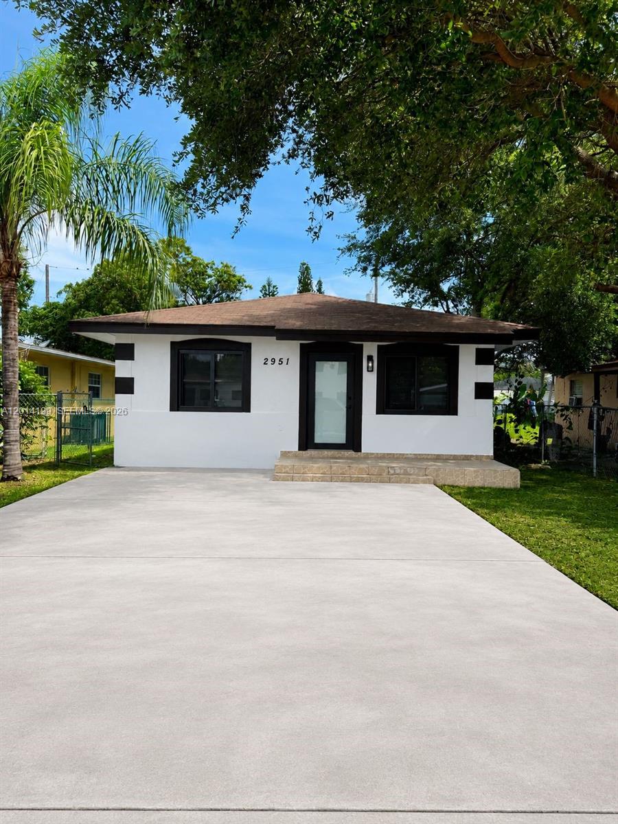 2951 NW 57th St Miami, FL 33142
