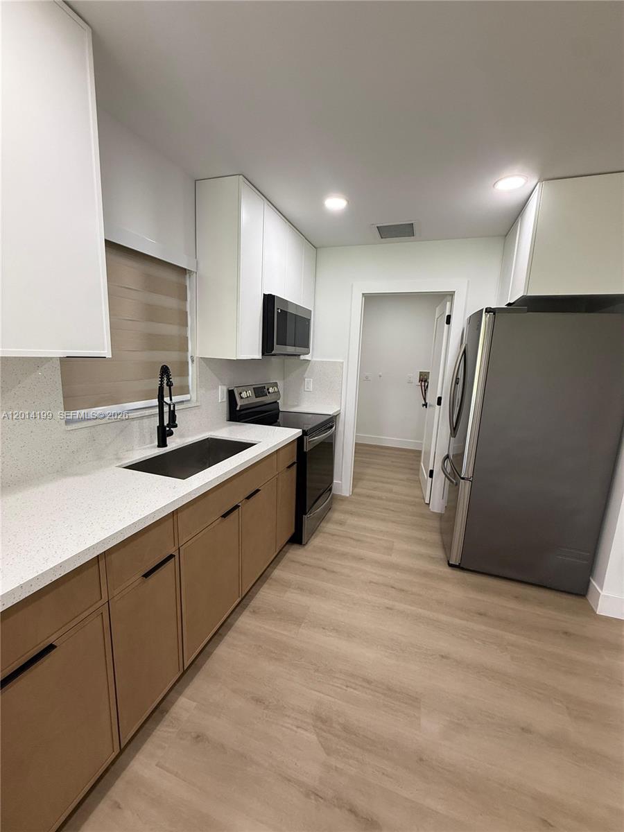 2951 NW 57th St Miami, FL 33142
