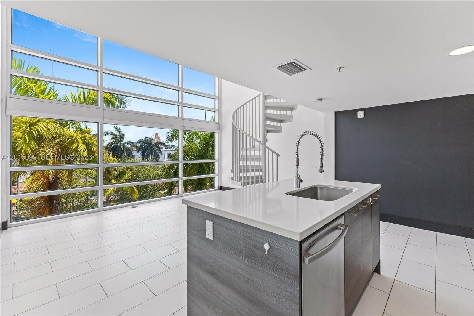 421 Meridian Ave #19 Miami Beach, FL 33139