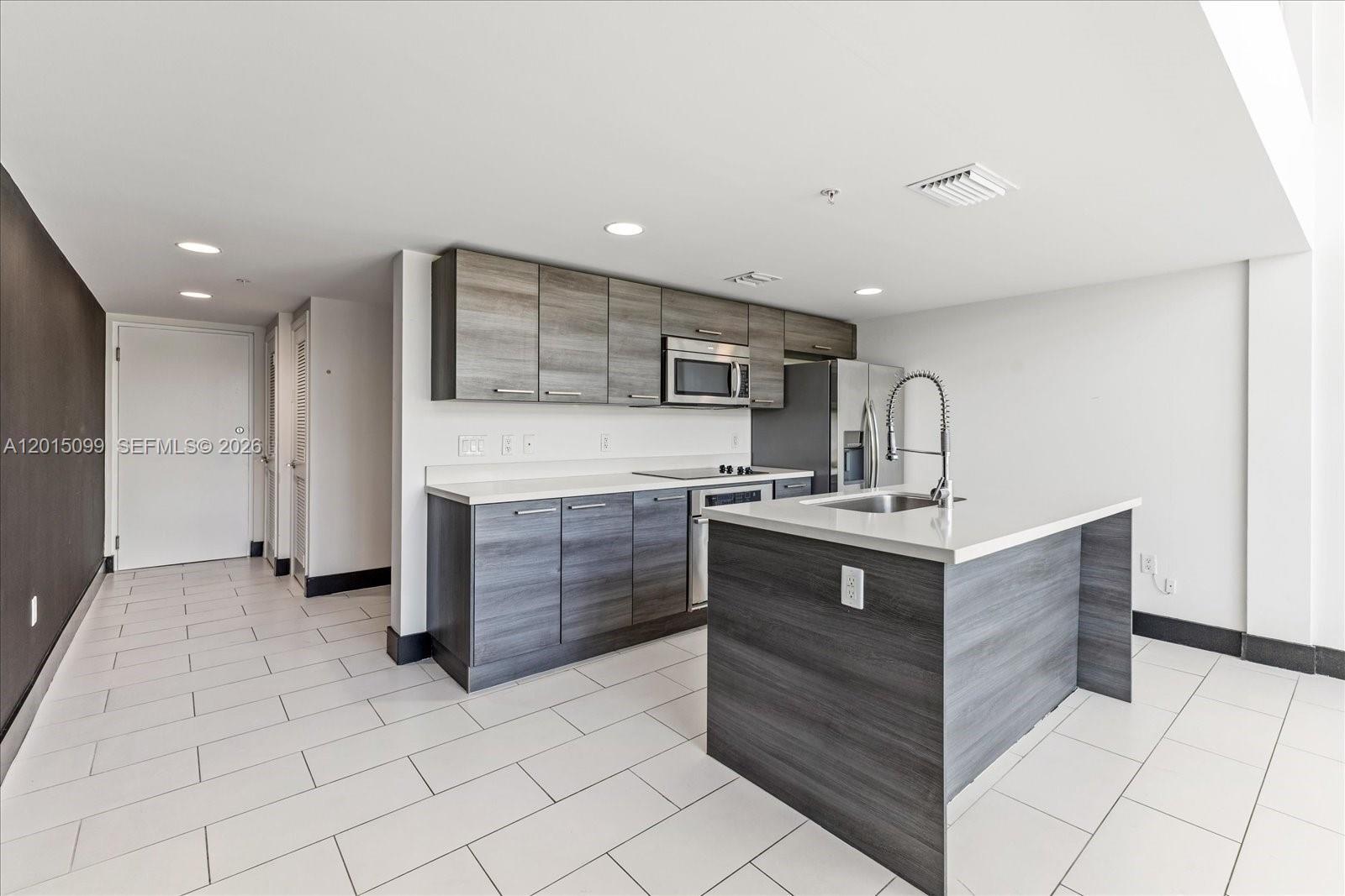 421 Meridian Ave #19 Miami Beach, FL 33139