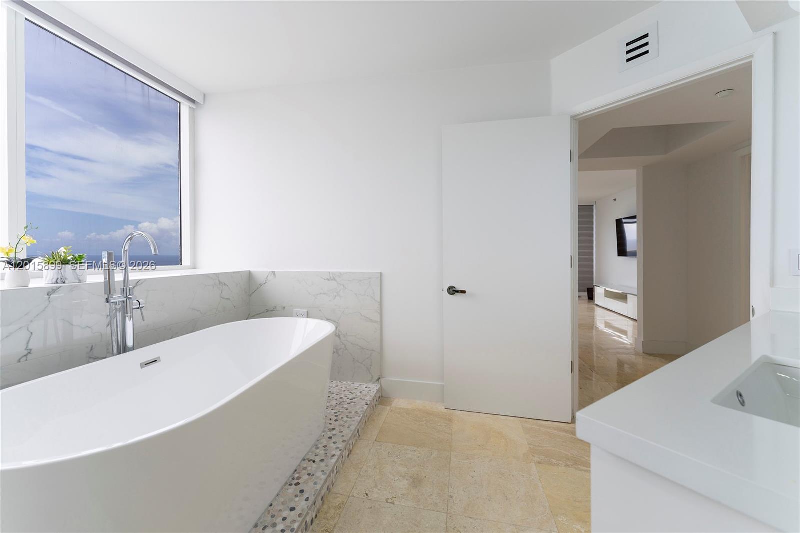 19111 Collins Ave #3608 Sunny Isles Beach, FL 33160