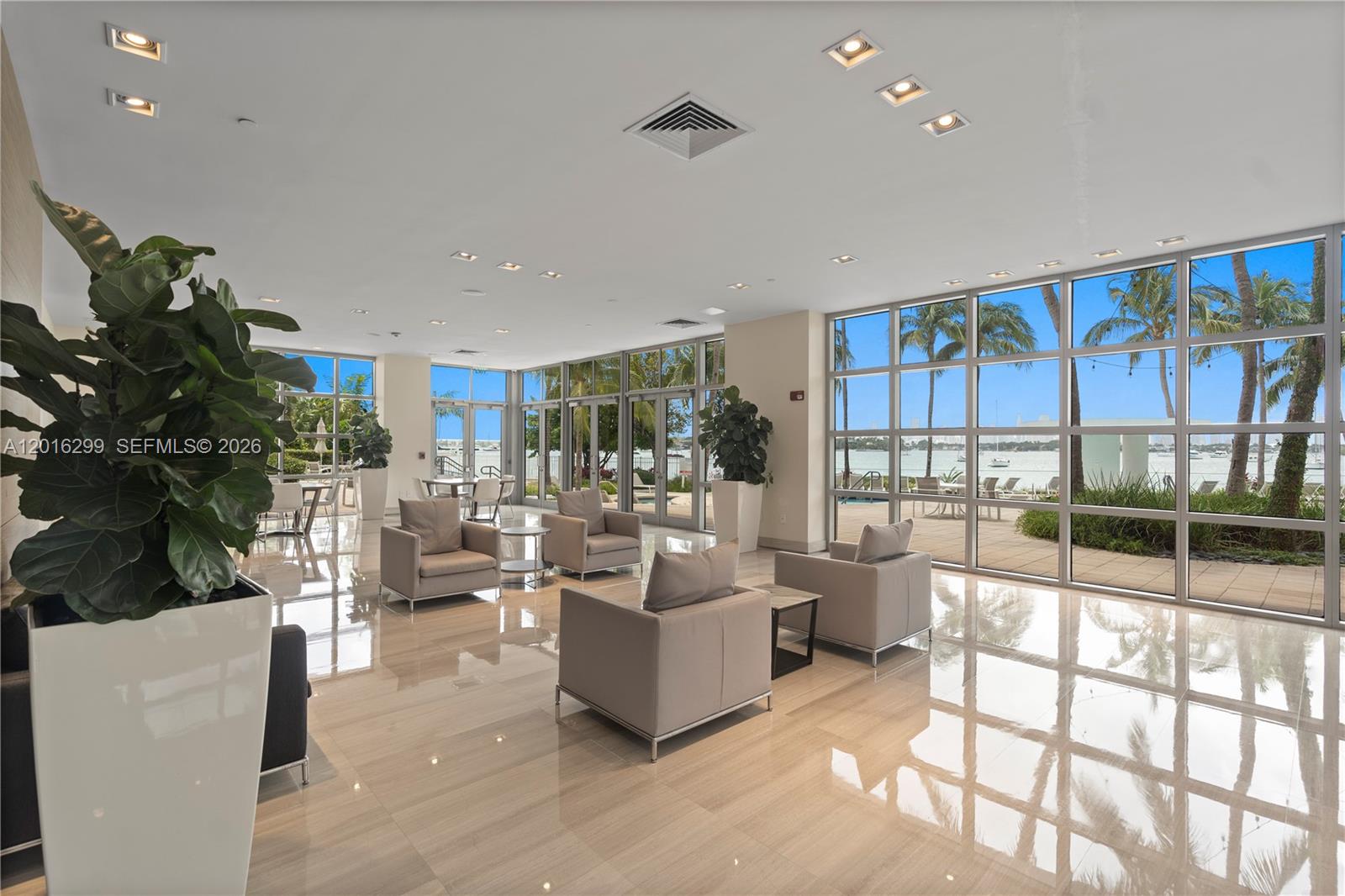 image The Waverly at South Beach38