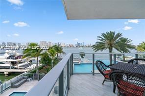 image Marina Palms Residences25