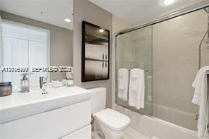 image Marina Palms Residences40