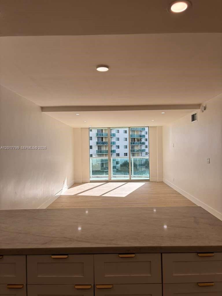 19390 Collins Ave #520 Sunny Isles Beach, FL 33160