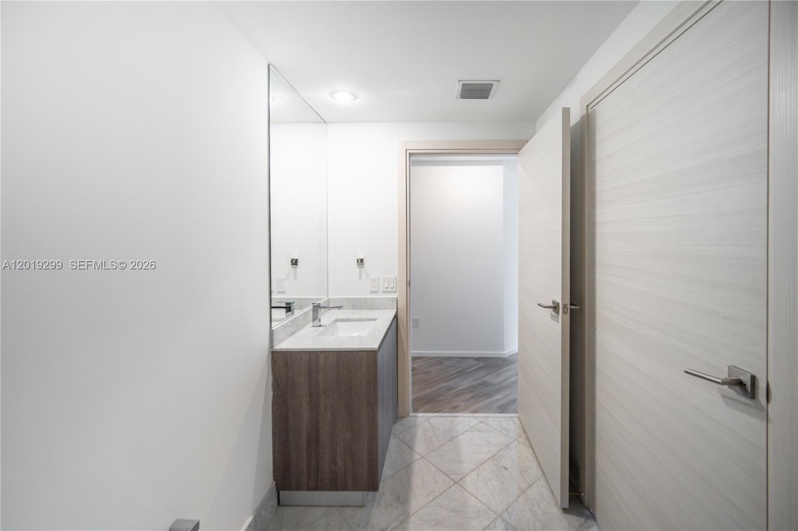 801 S Miami Ave #3905 Miami, FL 33130