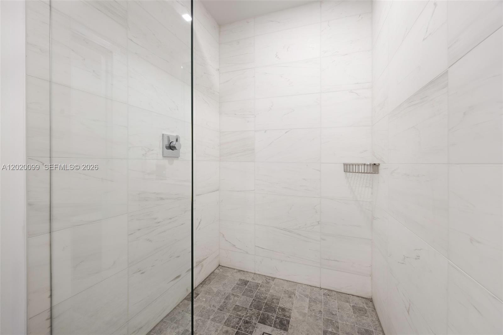 204 Sunrise Dr #204B Key Biscayne, FL 33149