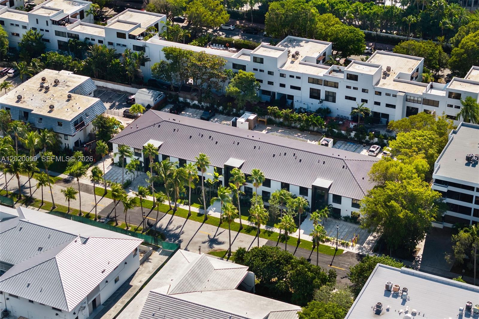 204 Sunrise Dr #204B Key Biscayne, FL 33149
