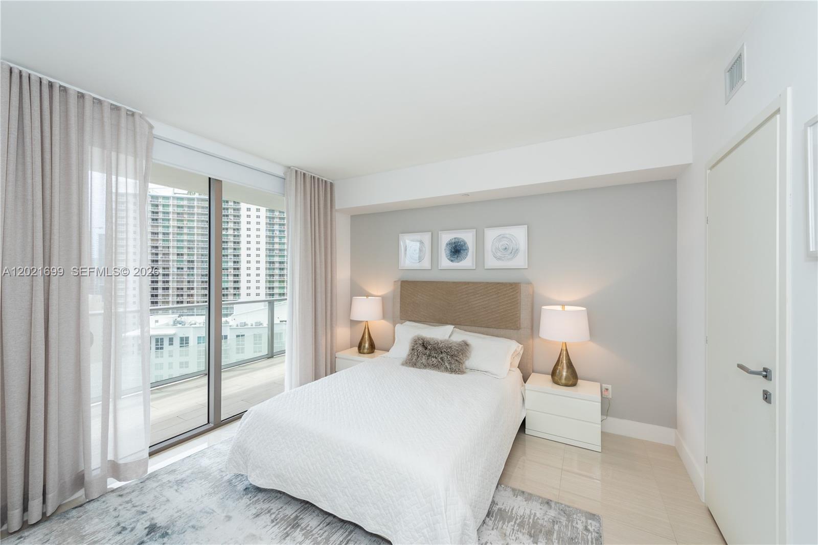 image Brickell House11