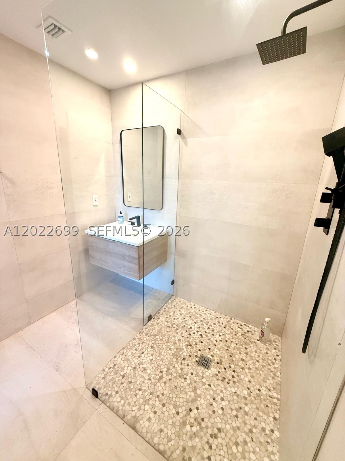 8300 Hawthorne Ave Miami Beach, FL 33141