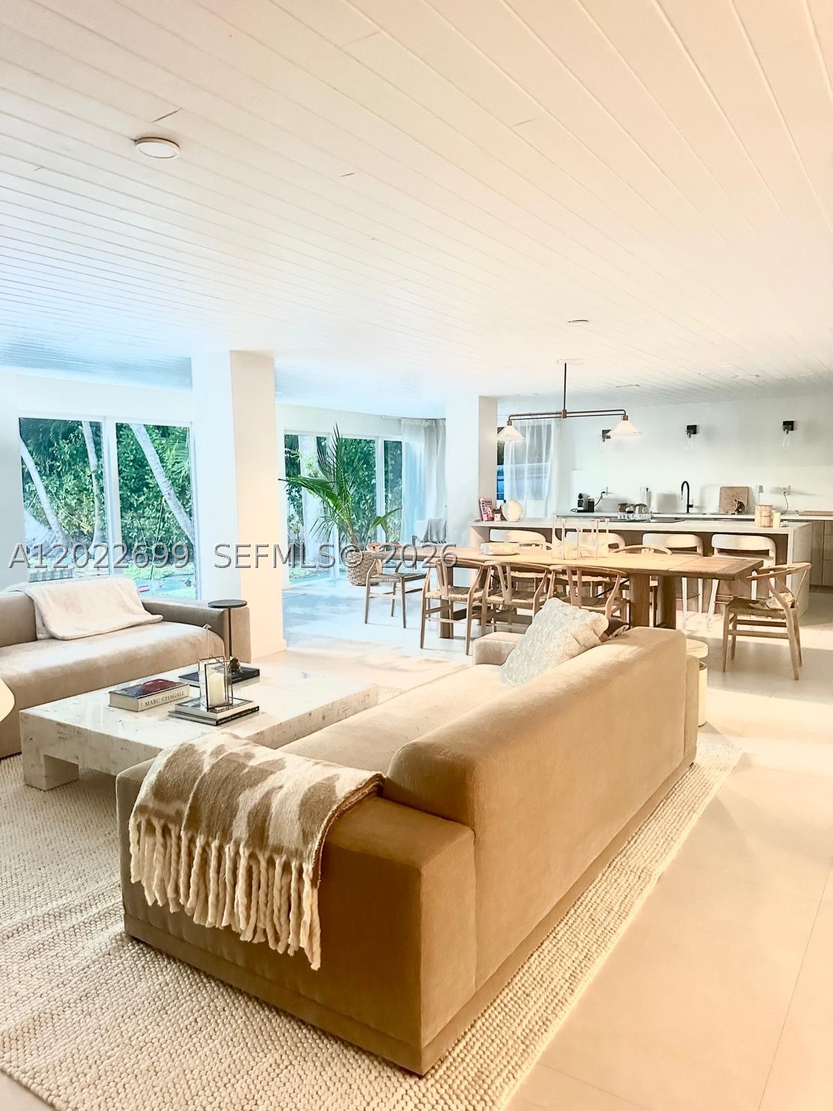 8300 Hawthorne Ave Miami Beach, FL 33141