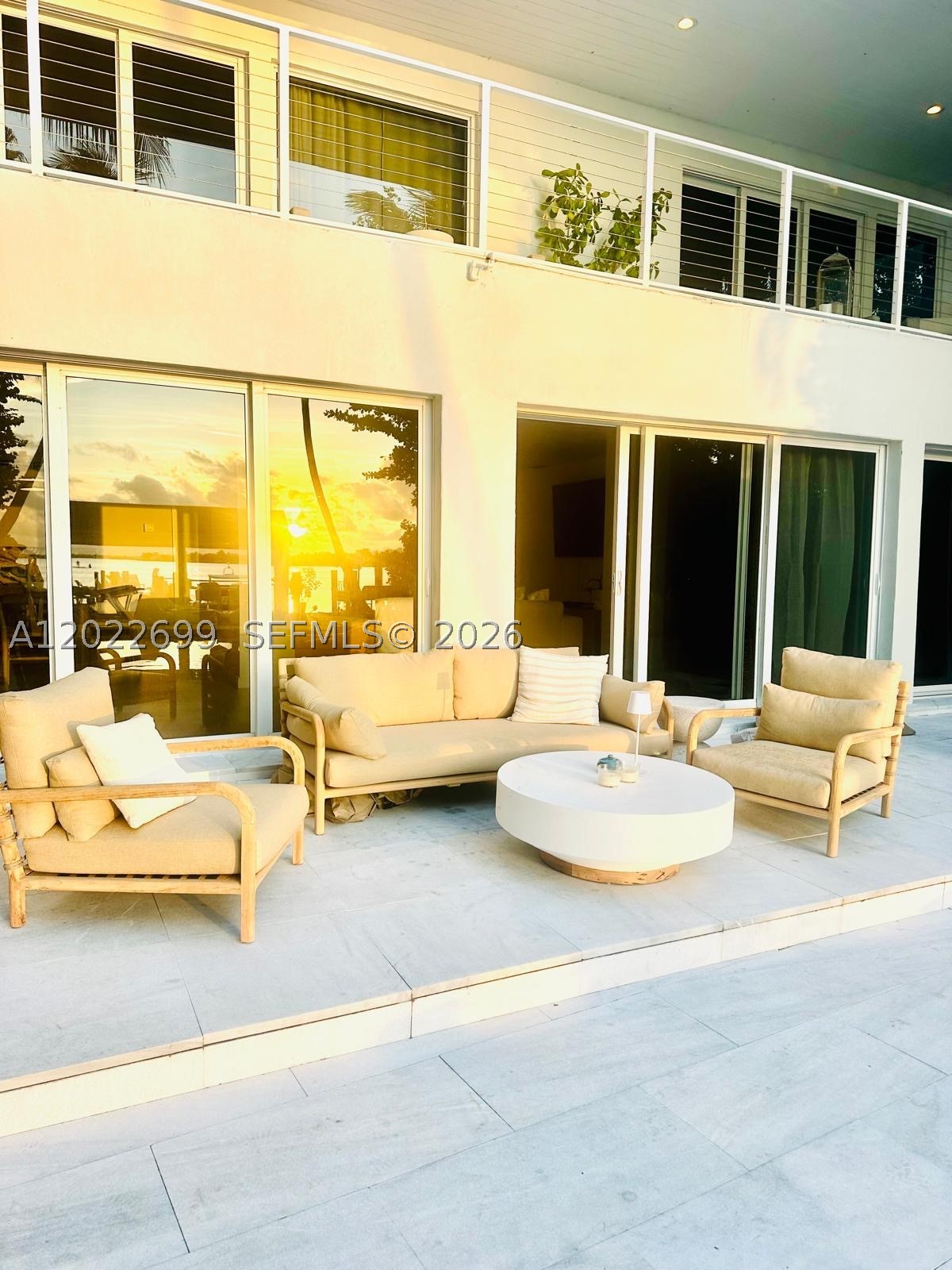 8300 Hawthorne Ave Miami Beach, FL 33141