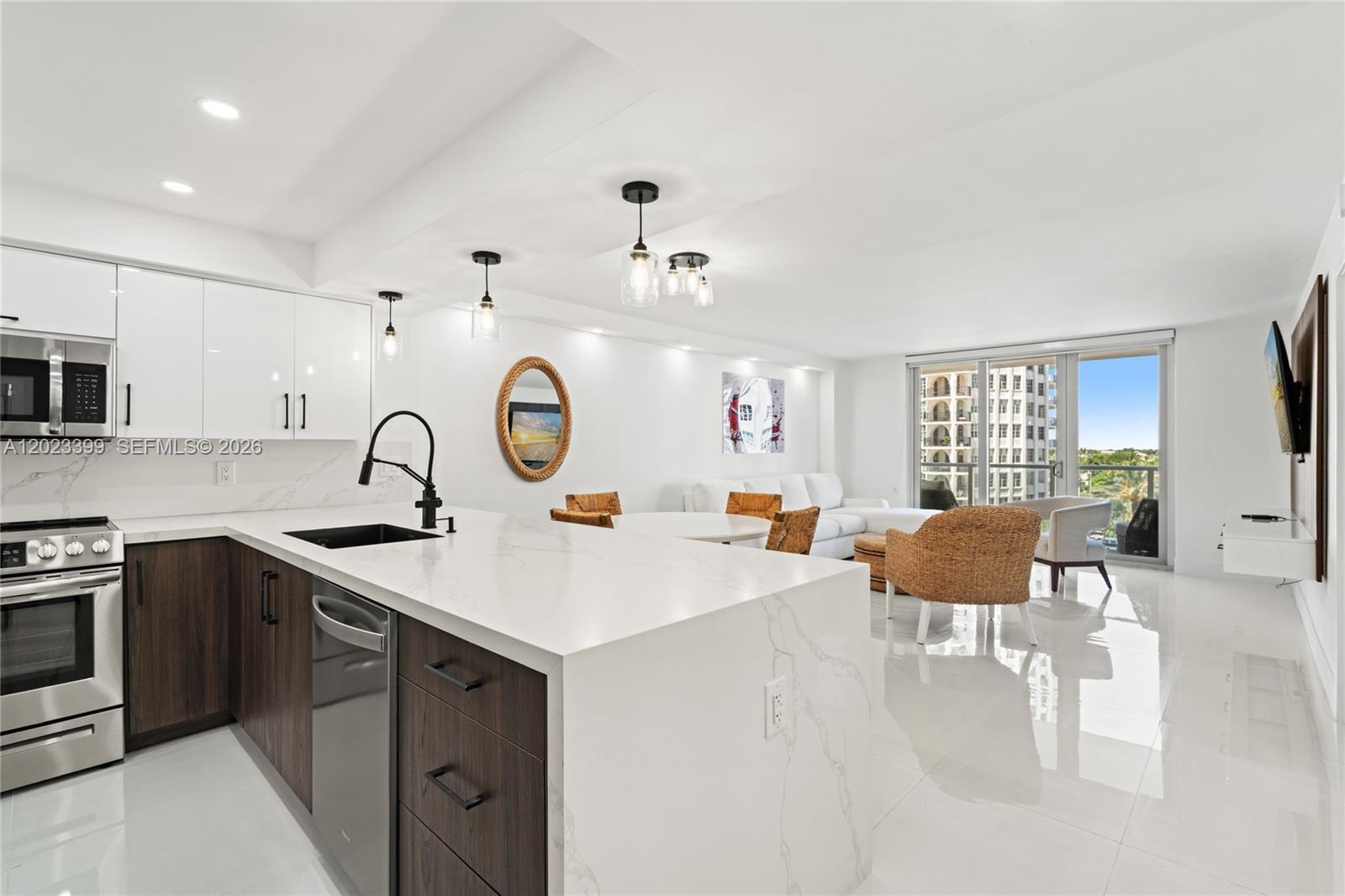 5701 Collins Ave #503