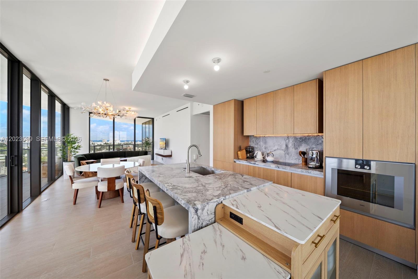 500 Alton #1205 Miami Beach, FL 33139