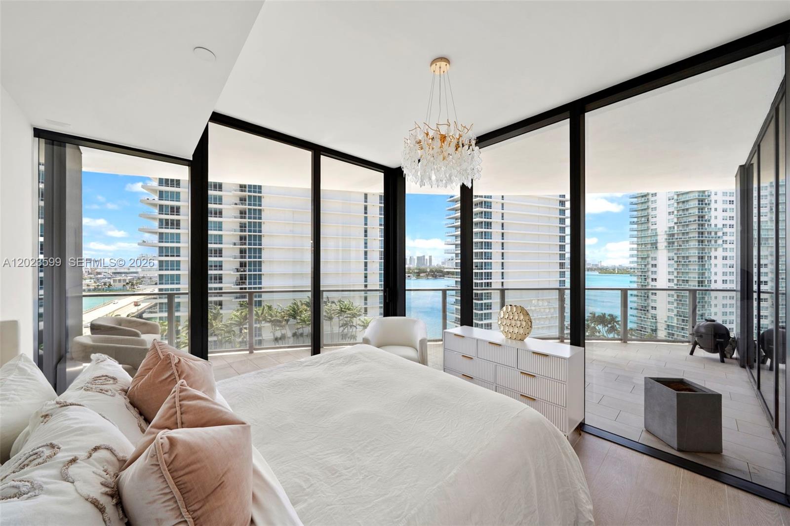 500 Alton #1205 Miami Beach, FL 33139