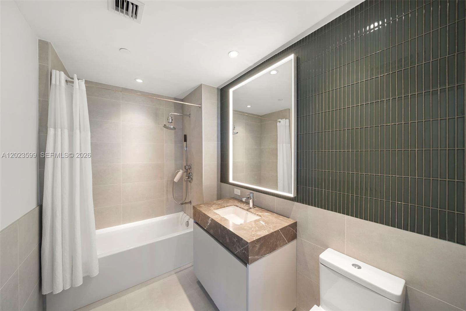500 Alton #1205 Miami Beach, FL 33139