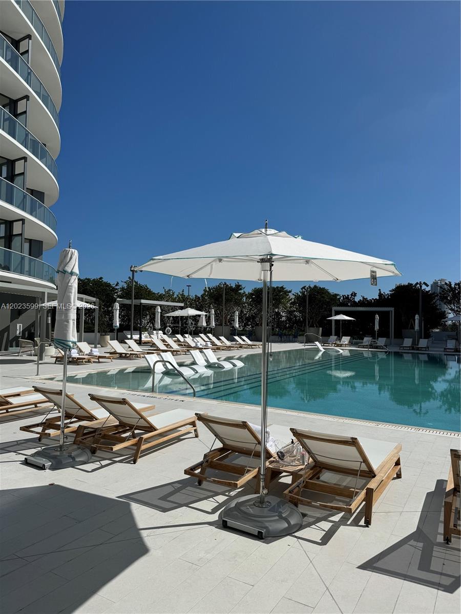 500 Alton #1205 Miami Beach, FL 33139