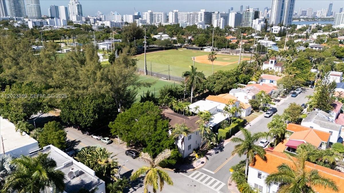 1438 Meridian Ave Miami Beach, FL 33139