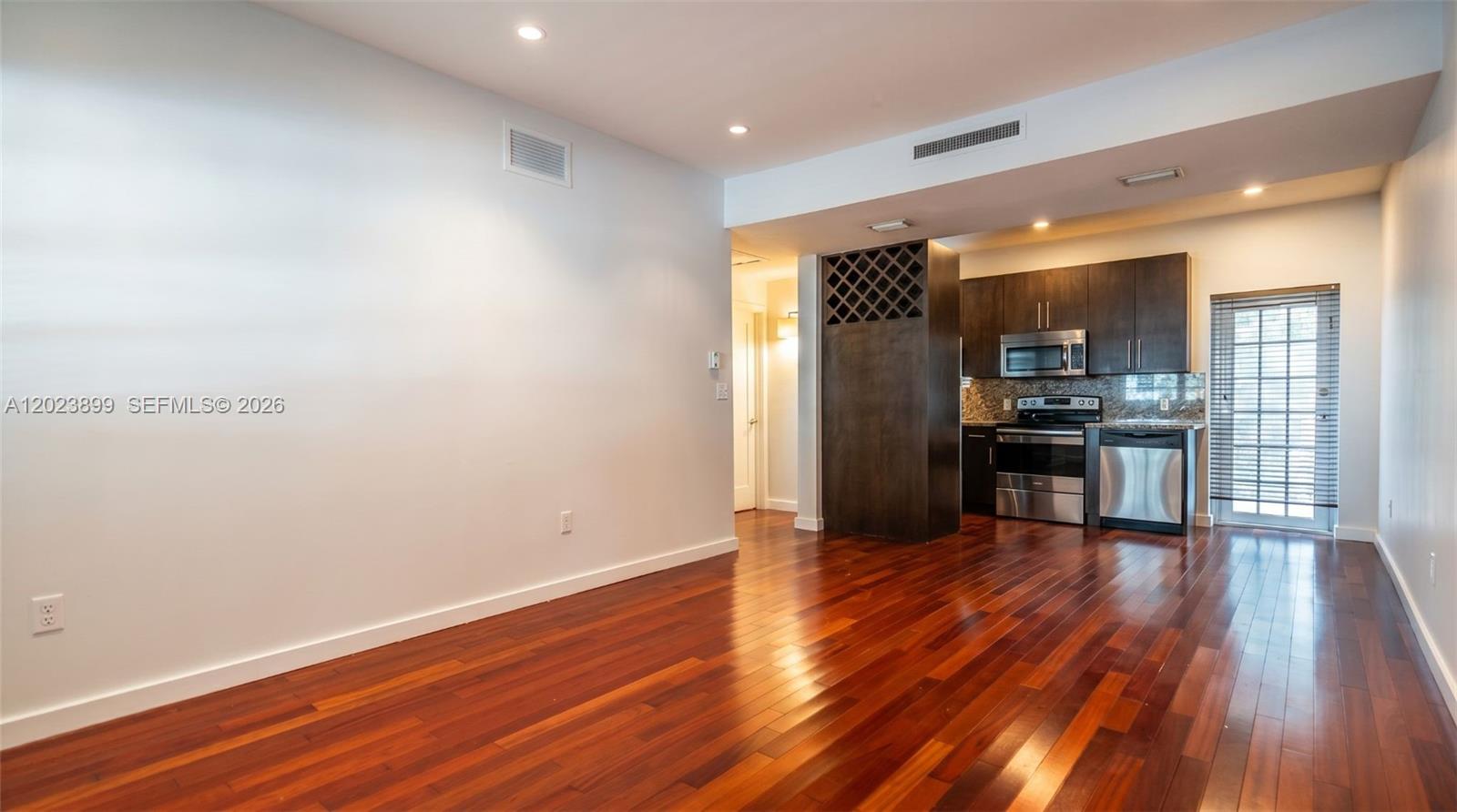 1438 Meridian Ave Miami Beach, FL 33139