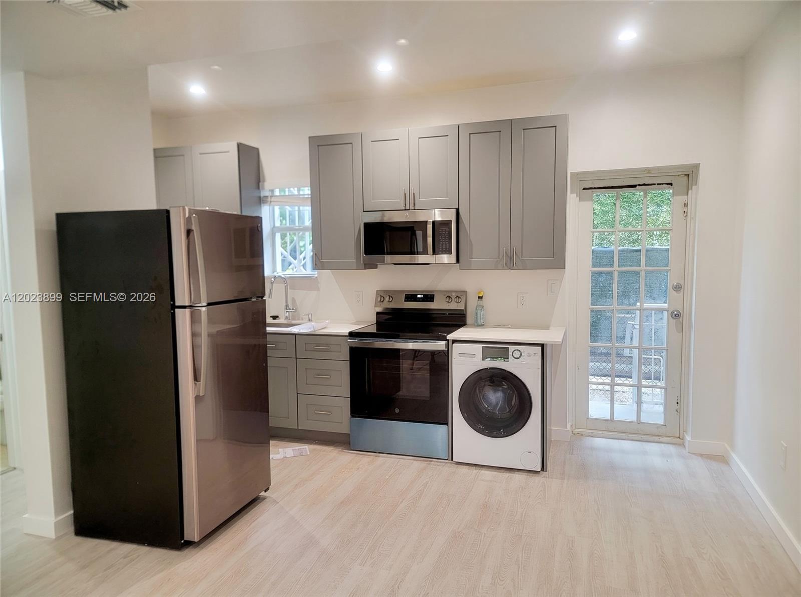 1438 Meridian Ave Miami Beach, FL 33139