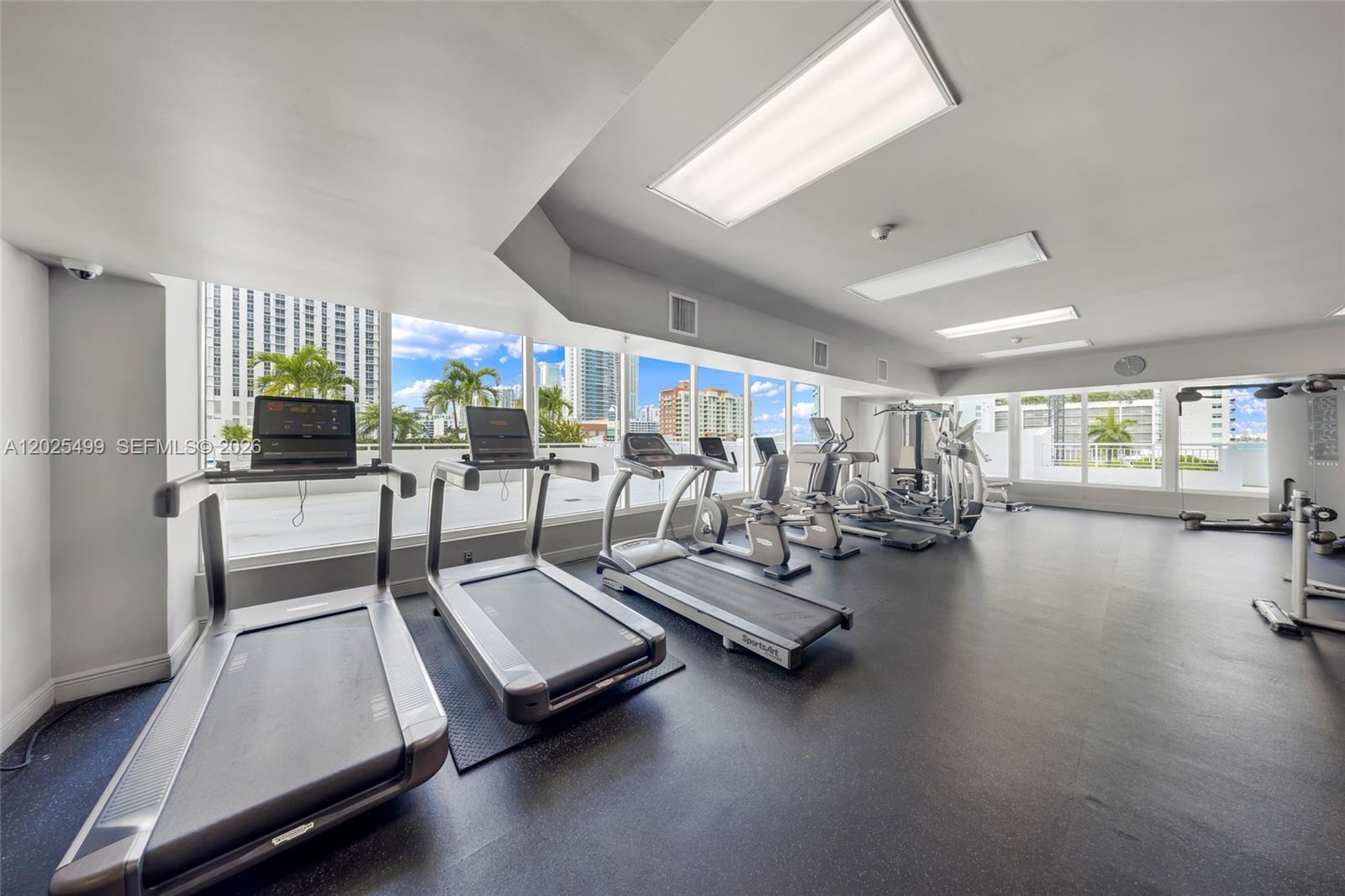 image 1800 Biscayne Plaza19