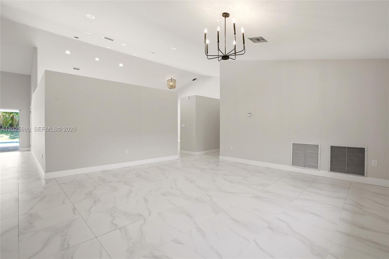 9818 SW 111th Ter Miami, FL 33176
