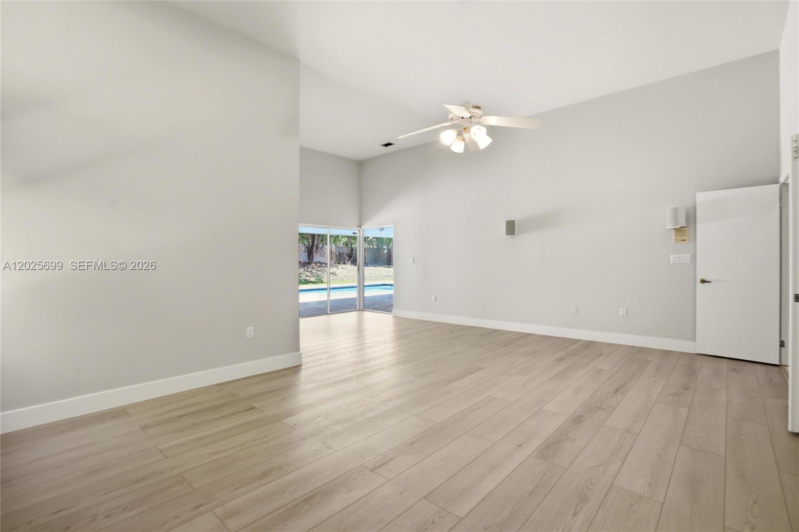 9818 SW 111th Ter Miami, FL 33176