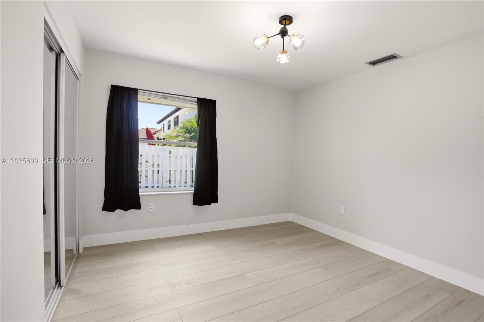 9818 SW 111th Ter Miami, FL 33176
