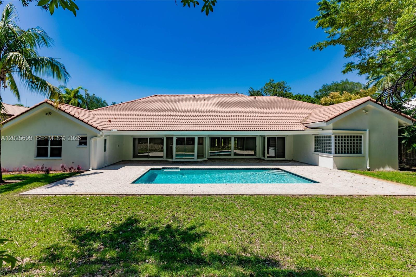 9818 SW 111th Ter Miami, FL 33176