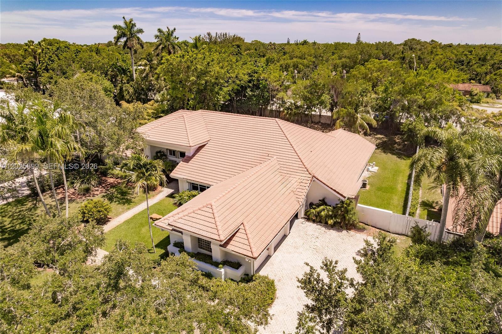 9818 SW 111th Ter Miami, FL 33176